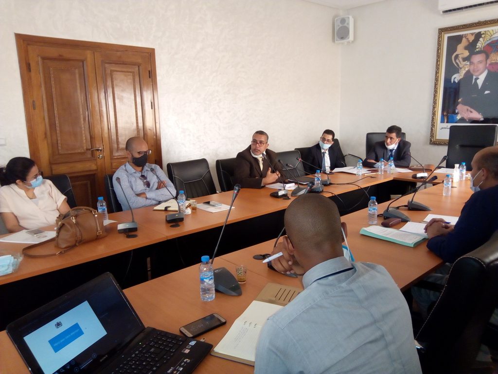 توصيات اللجنة الموضوعاتية المتعلقة بقطب "التجارة والصناعة والخدمات" والمنبثقة عن اللجنة الجهوية لليقضة الاقتصادية بجهة كلميم وادنون